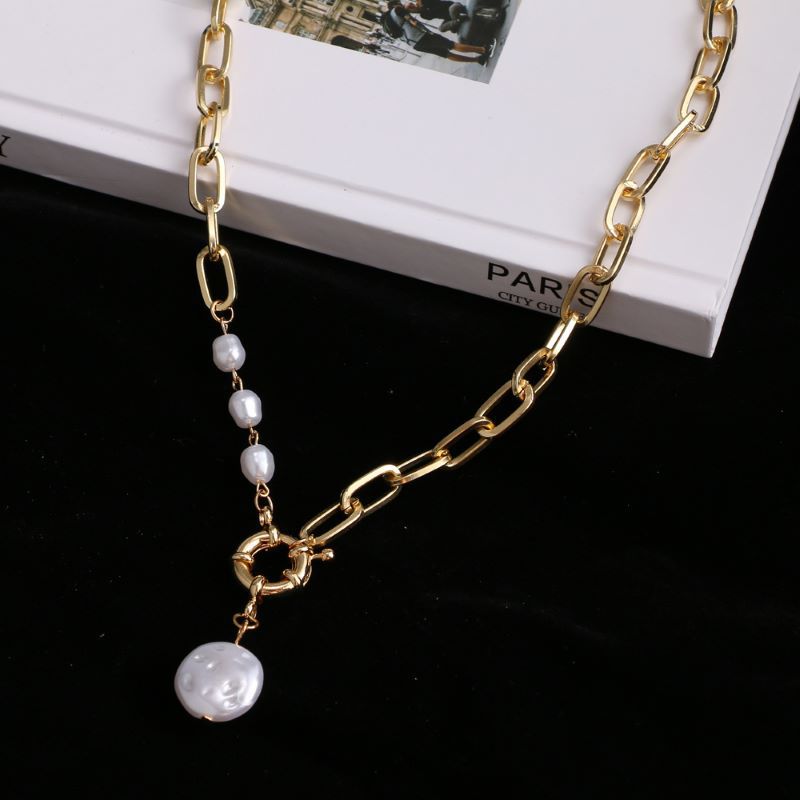 Baroque Pearl Necklace