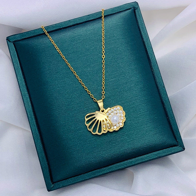 Scallop Pearl Necklace