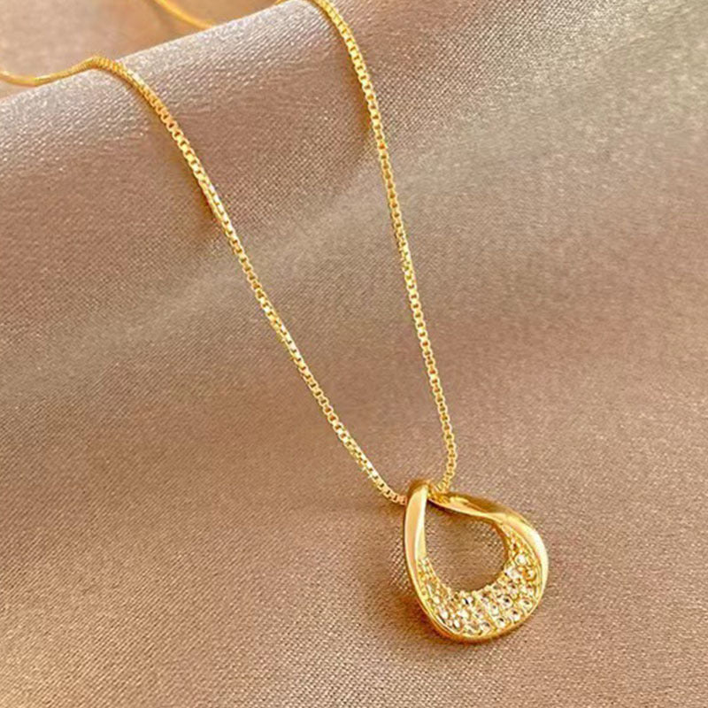 Crystal Flow Necklace