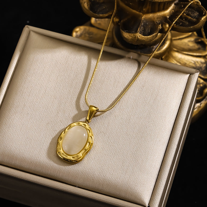 Cat’s Eye Oval Necklace