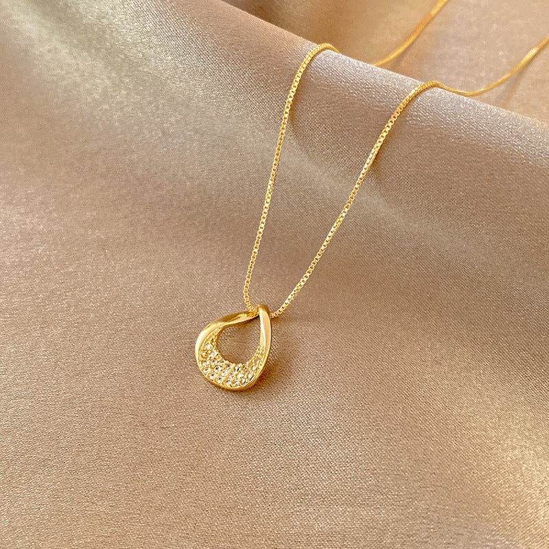 Crystal Flow Necklace