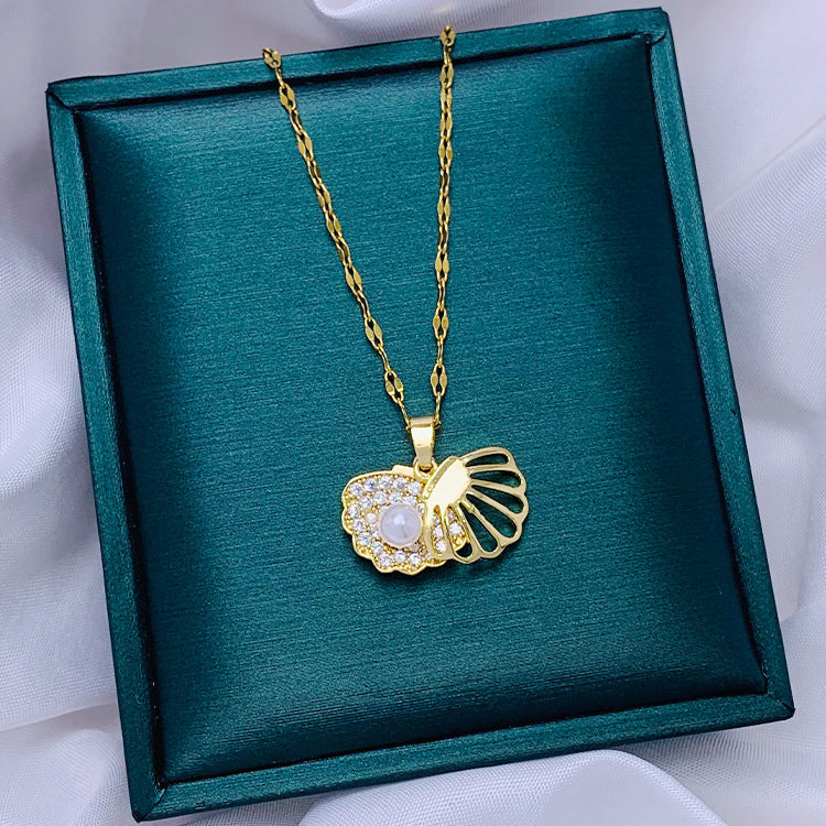 Scallop Pearl Necklace